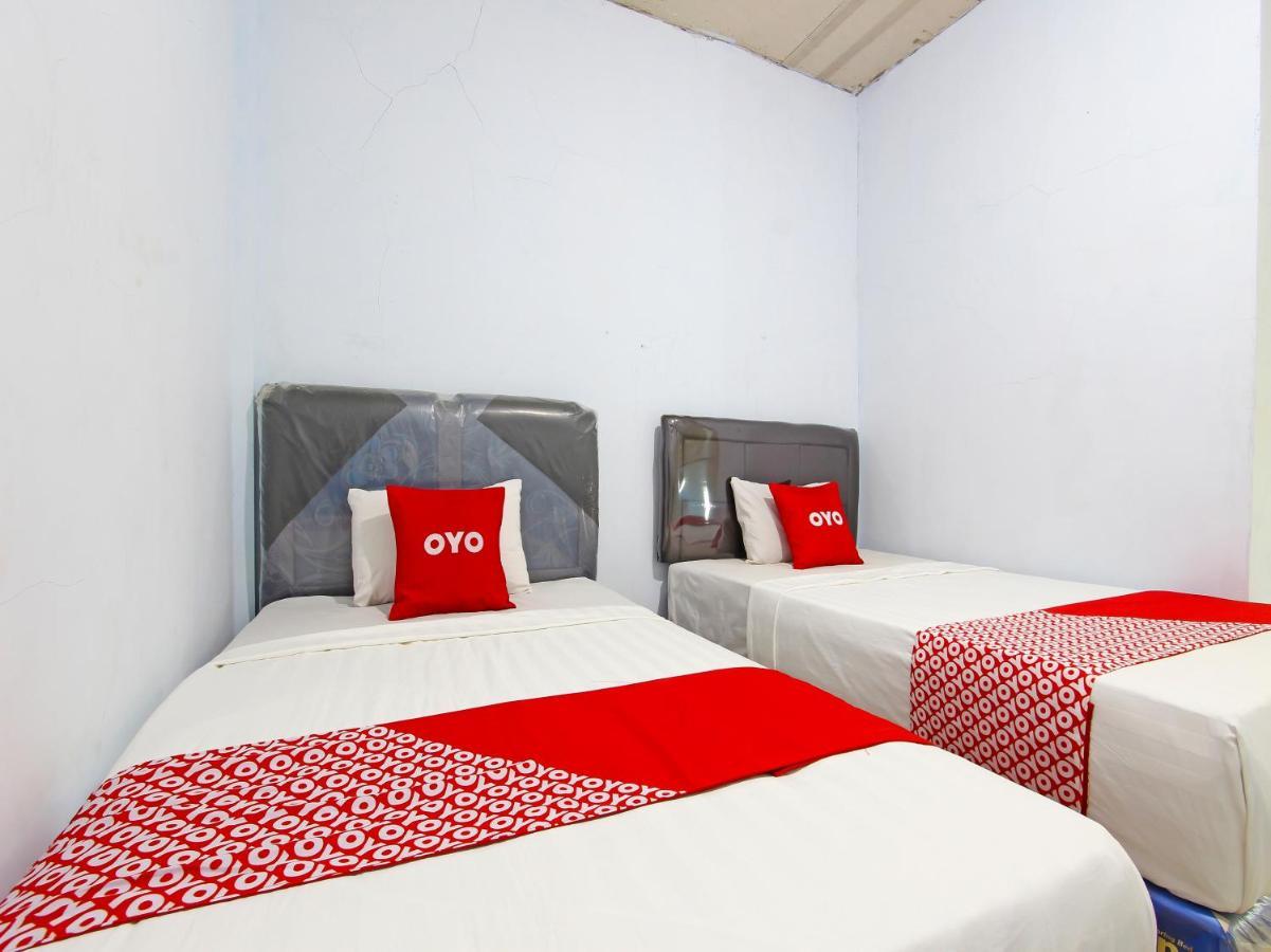 Oyo 91476 Srikaya Hotel 3 เปอกาโลงัน ภายนอก รูปภาพ